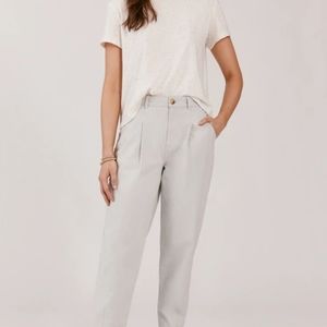 *NWT*  Something Navy Leighton Pleated Denim Pants